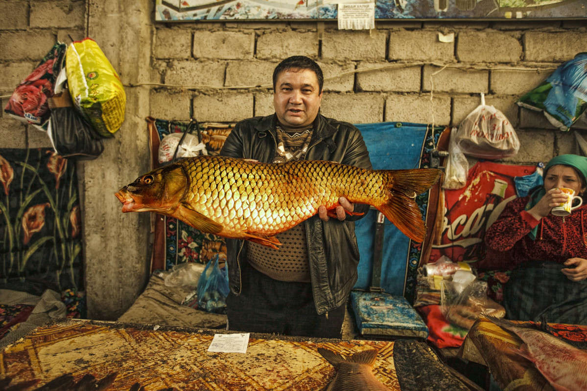  "Золотая рыбка" из Сырдарьи. Рынок Панчшанбе. Худжанд. Таджикистан