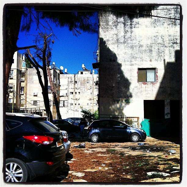 Yard in Jaffa  Arik Shapira  PhotoGeek.ru #