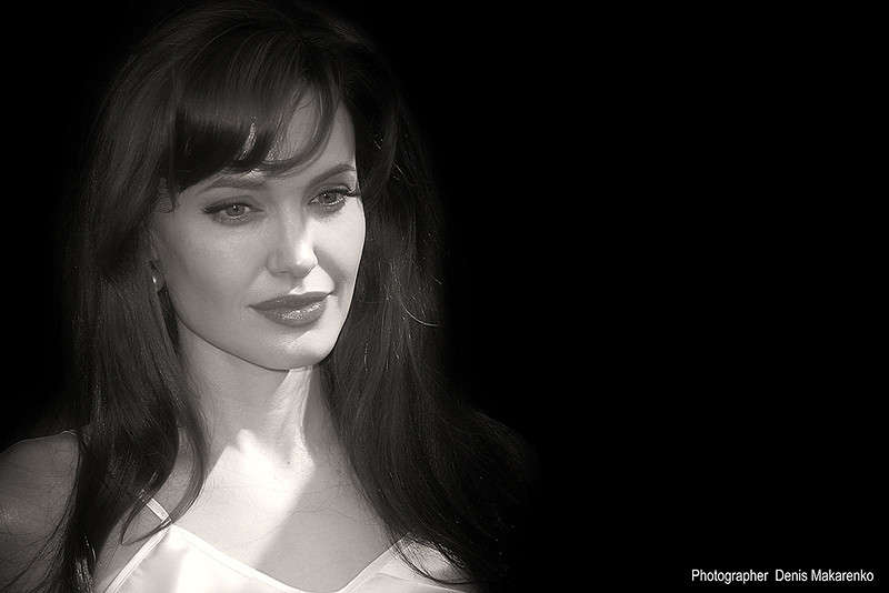 Angelina Jolie.  2010     PhotoGeek.ru # # # # #-