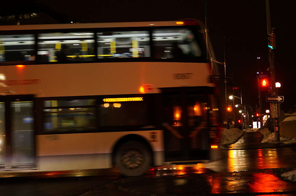 Два этажа несутся вскачь / Два этажа несутся вскачь / Фотография на ...