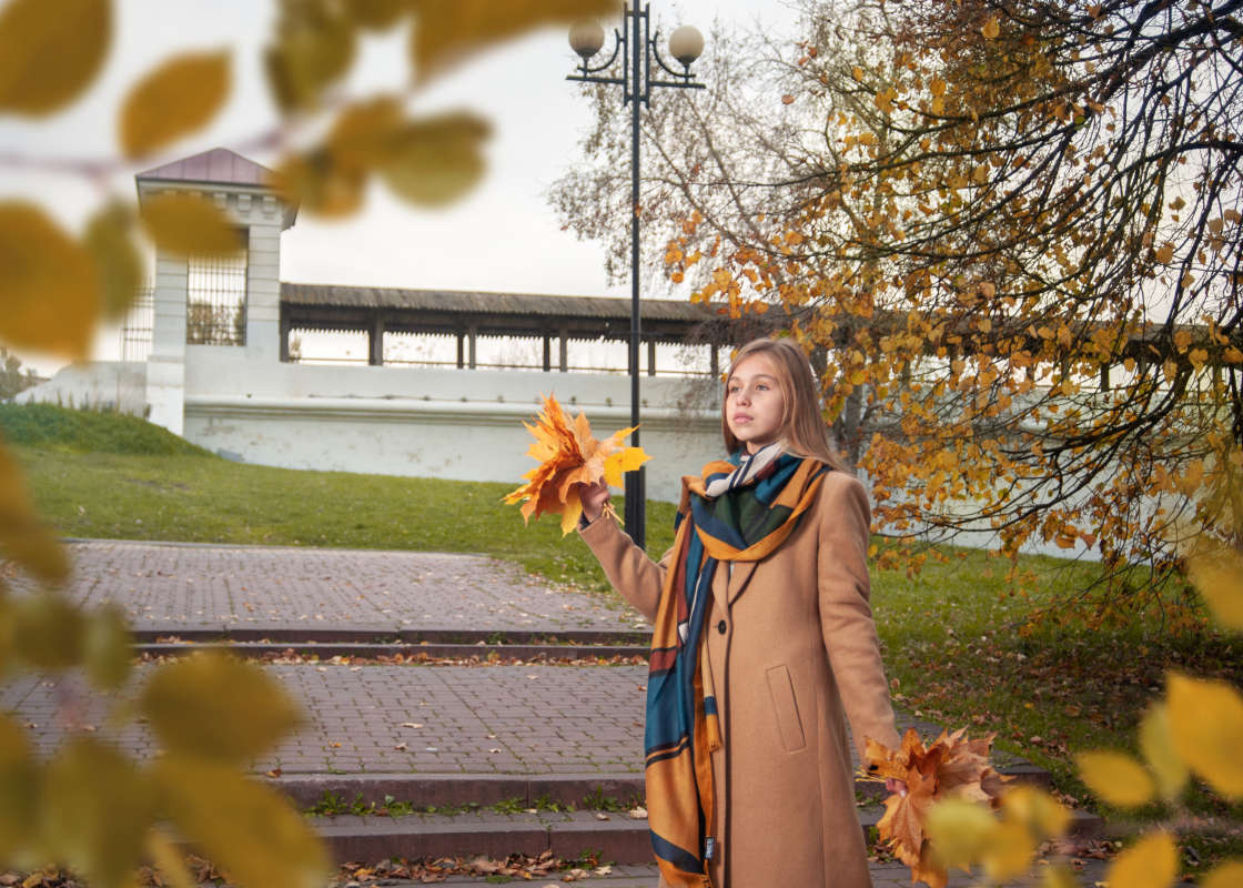 Осенняя композиция автор  Филипп  Махов на PhotoGeek.ru #Пейзаж или природа #Жанровая фотография #Портрет #Жанр #Калаж #Осенние листья #Осень #Парк #Стиль #Сюжет #Уличная фотосессия #Фотомодель #Фотопрогулка