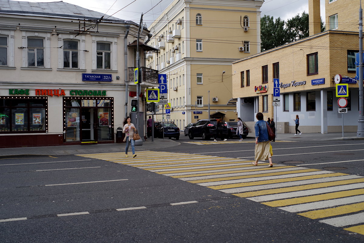 Таганская улица автор Игорь Белоногов на PhotoGeek.ru #Город #Жанровая фотография