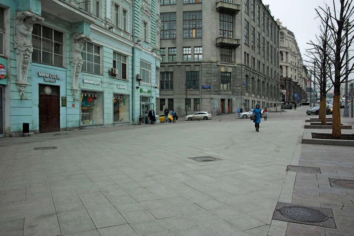 Тверская автор Игорь Белоногов на PhotoGeek.ru #Город #Жанровая фотография #Архитектура