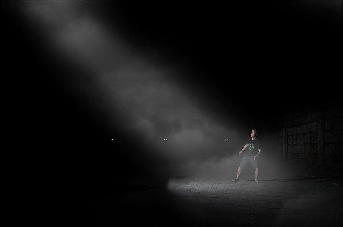 Nowhere to Run  Kenny Rafalsky  PhotoGeek.ru #Art #Beam #Escape #Fog #Hunting #Smoke #Spotlight #UFO #Wall #X-files # # # # # # # # #