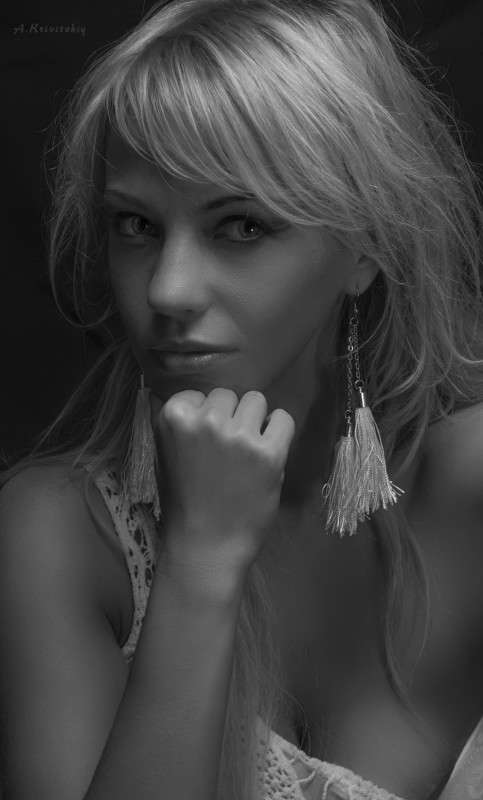 An intriguing portrait. ����� ��������� ��������� �� PhotoGeek.ru #<font><font>������</font></font> #��������� ������� ���������