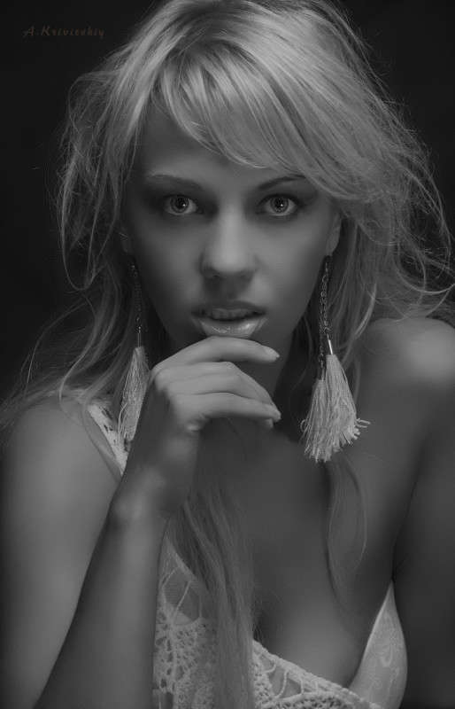 An intriguing portrait. ����� ��������� ��������� �� PhotoGeek.ru #������