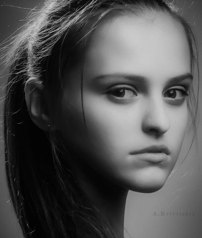 Studio portrait. Photo model.     PhotoGeek.ru # # #-