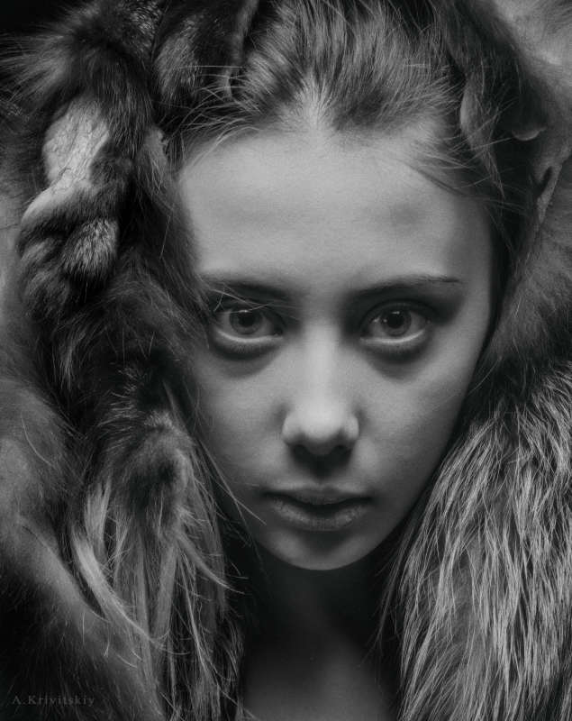 Portrait with fur. Photo tests. A. Krivitsky's Photographic Theater.     PhotoGeek.ru # # # #-