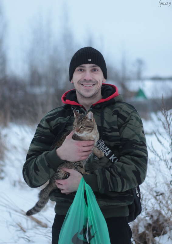 Два друга: весёлый и хмурый автор Анастасия Рысь на PhotoGeek.ru #Животный мир #Пейзаж или природа #Портрет #Дружба #Животное #Кот #Кошка #Личность #Мужчина #Парень