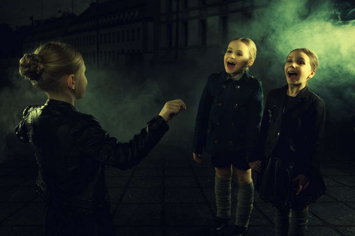 Die Welt der greisen Kinderschar     PhotoGeek.ru #Art #Dark