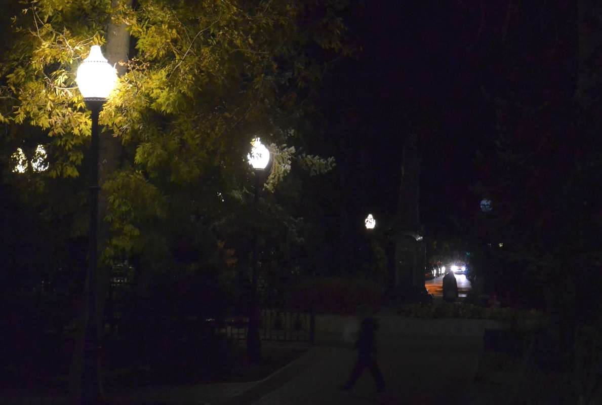 дорога в ночи автор ПЕТР  на PhotoGeek.ru #Ночь #Город #Архитектура