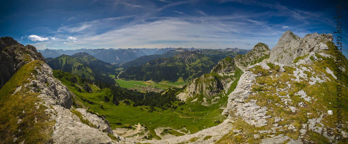 вид на долину Tannheimer  с гребня Zwerchwand... автор Maximilian Buckup на PhotoGeek.ru #Пейзаж или природа #Альпы #Горы #Панорама #Тироль