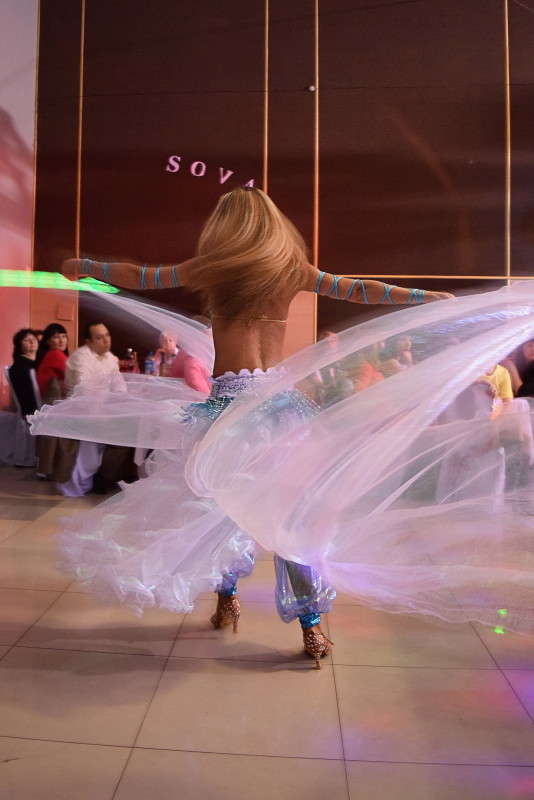 Зажигательный танец со светящимися шарами автор Ольга Разумовская на PhotoGeek.ru #Танец