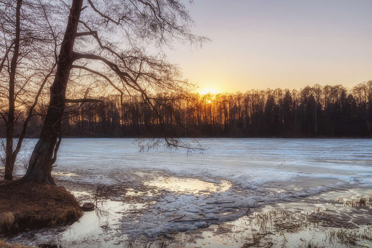 Апрельский закат автор Владимир  на PhotoGeek.ru #Ночь #Пейзаж или природа