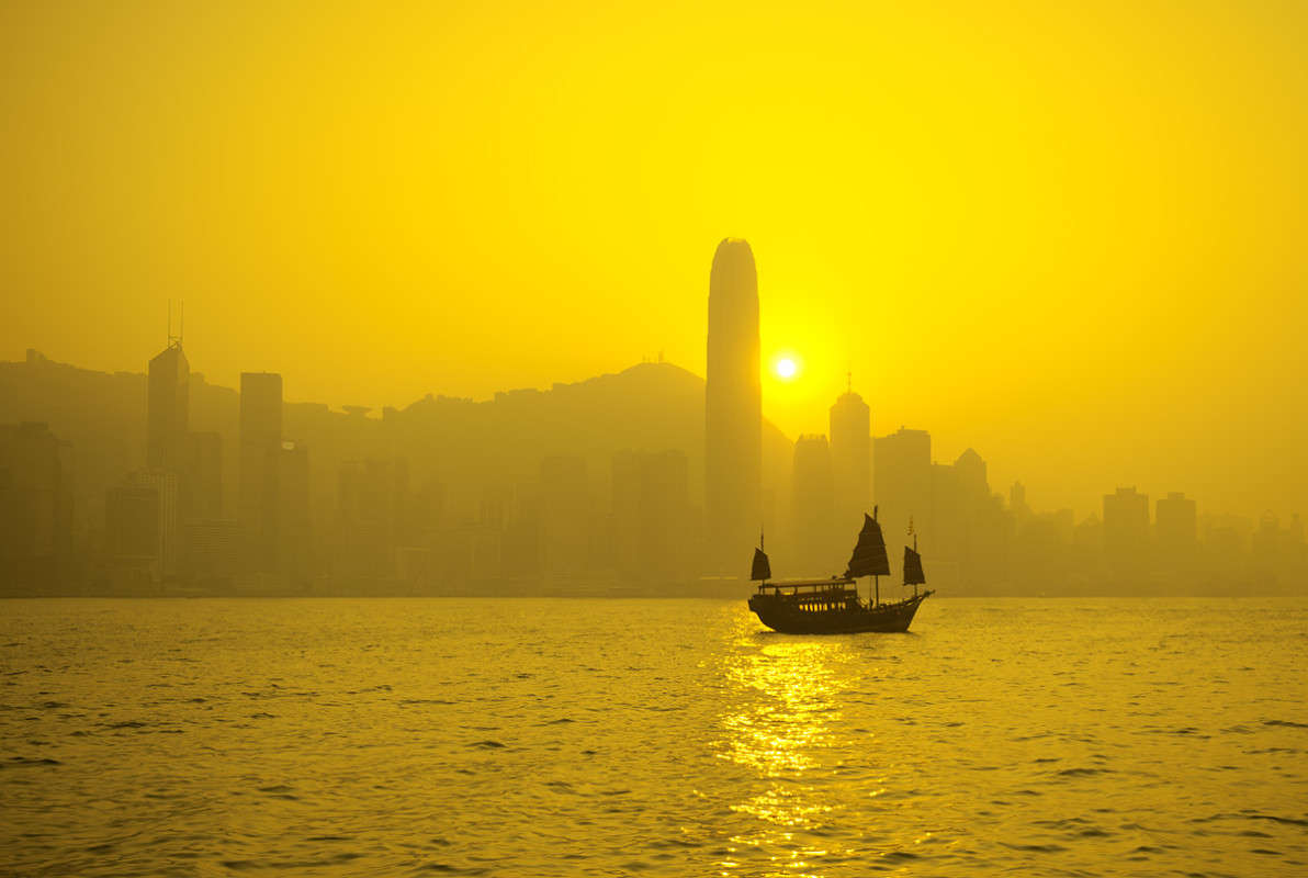 закат над Гонконгом