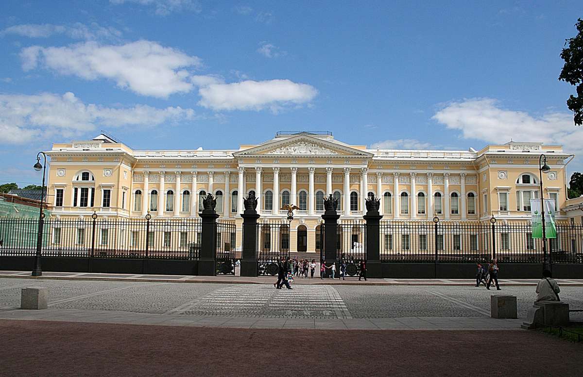 в с петербурге русский музей
